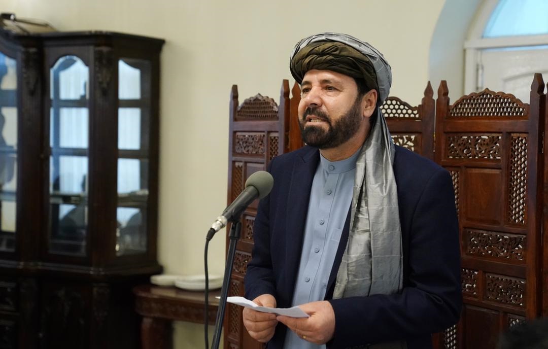 د سرحدونو، قومونو او قبایلو چارو پخوانی وزیر: د هر